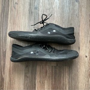 Vivobarefoot - 44
